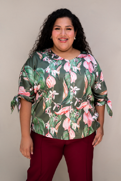 Blusa manga 3/4 con amarres