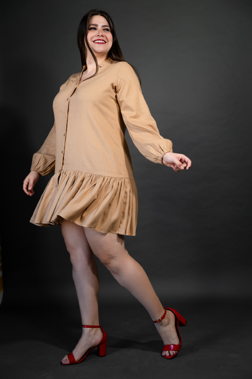 Vestido con olan manga larga