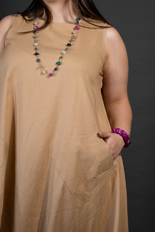 Vestido línea "A" sin mangas